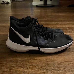 Nike Air Precision 2